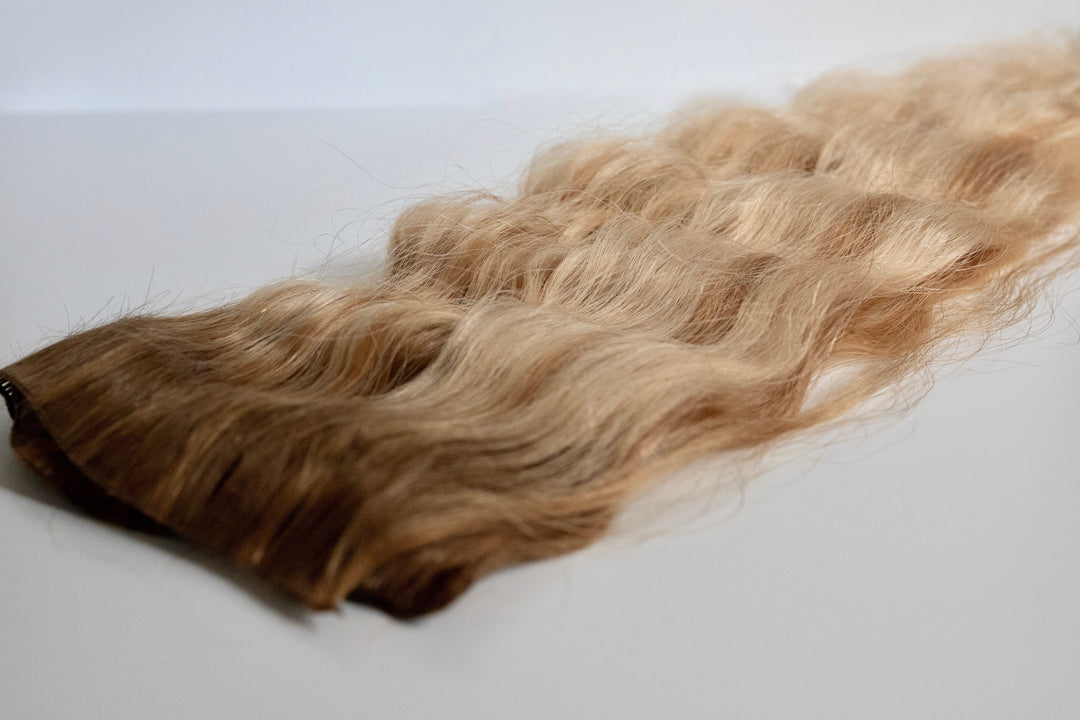 Beach Wave Hand Tied Weft - 10/8WBL (Warm Blonde Mix)