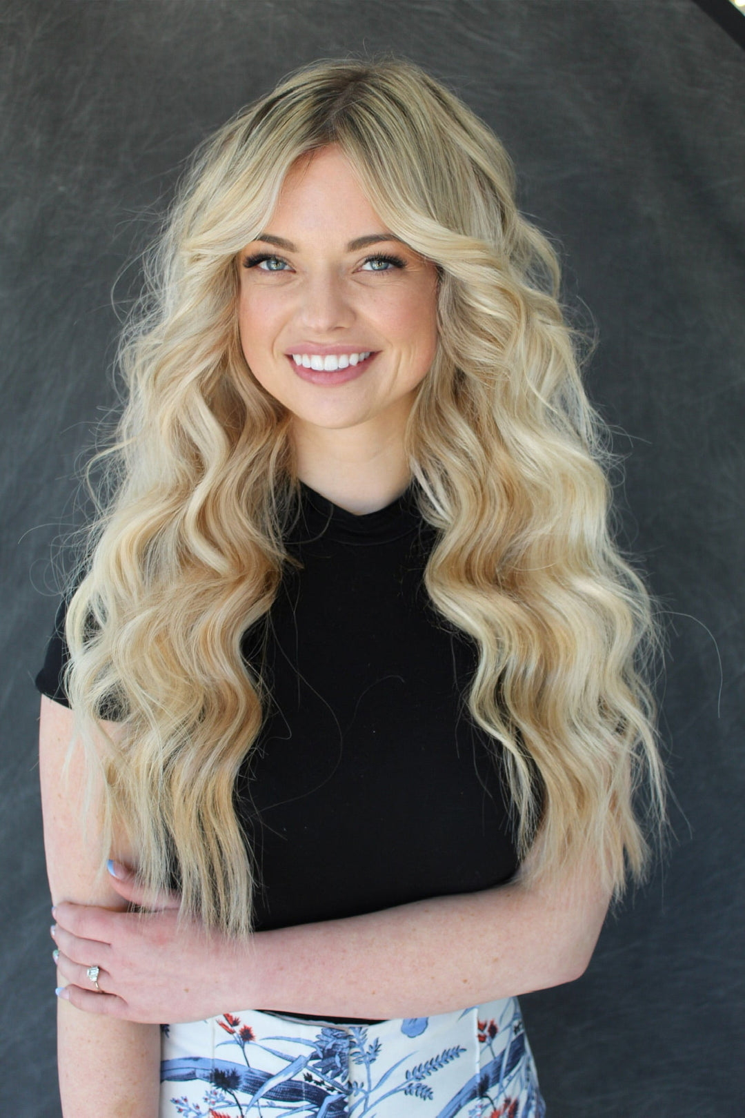 The Modern Blonde 👱‍♀️ 🌟