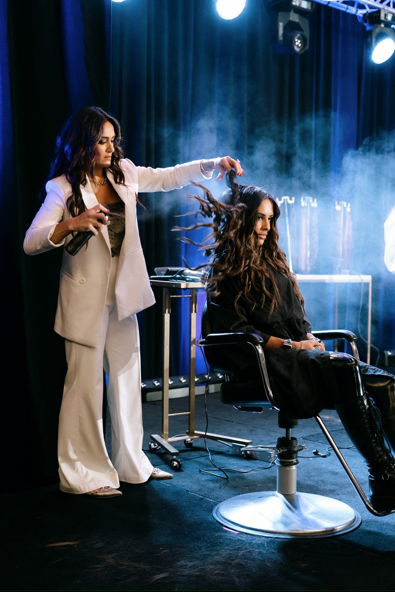 Most people don’t fail their New Year’s goals - they abandon them the moment they start feeling unfamiliar.